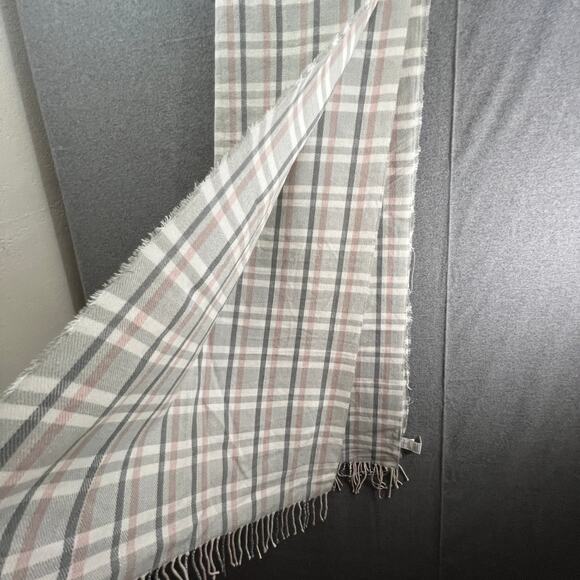 Banana Republic 100% ACRYLIC Women's Plaid Scarves Multi Color - Picture 6 of 6